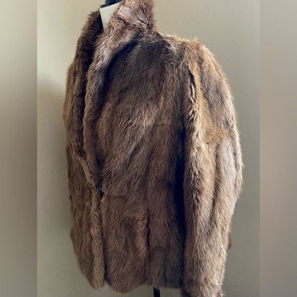 Mink Coat - Picture 2 of 8